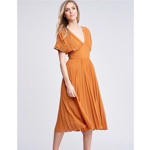 NWT, Mustard Pleated Dress, Large